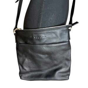 BUGATTI Black Pebbled Leather Crossbody Purse Bag Luxury